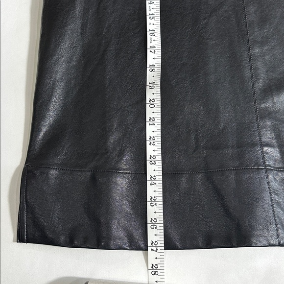 TUCKERNUCK Black Faux Leather Margot Top ~ L - Picture 11 of 14